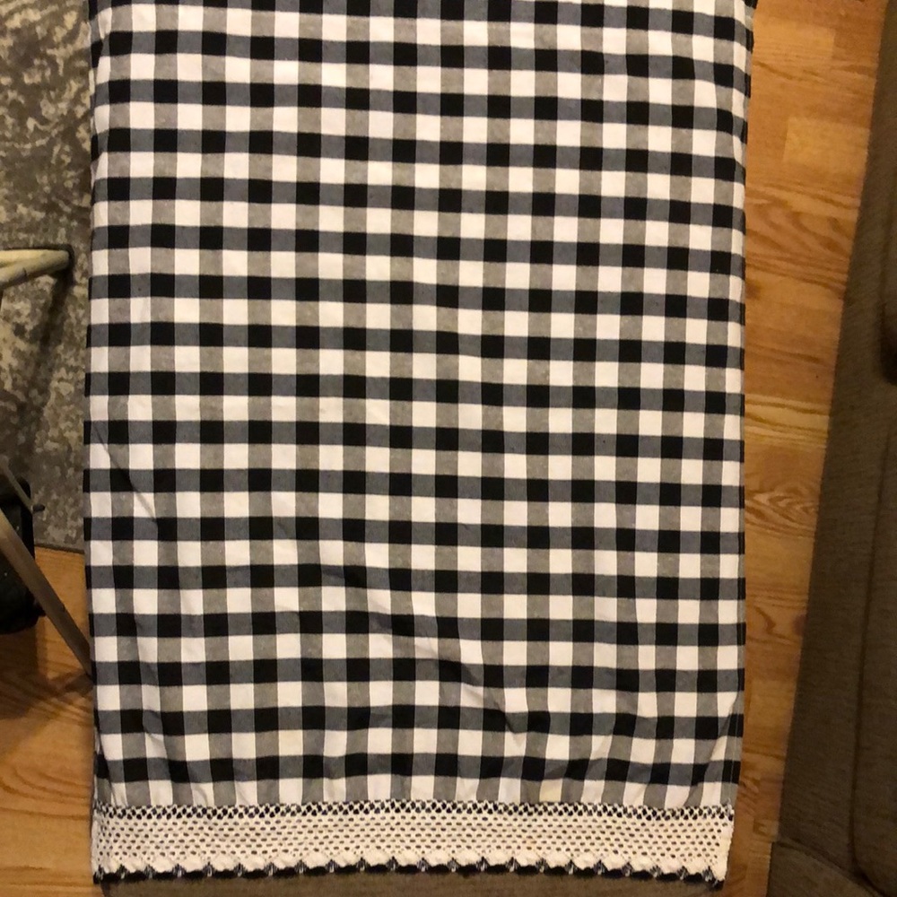 Achim Buffalo Check Farmhouse Tier Curtain Pair SZ 28 X 36